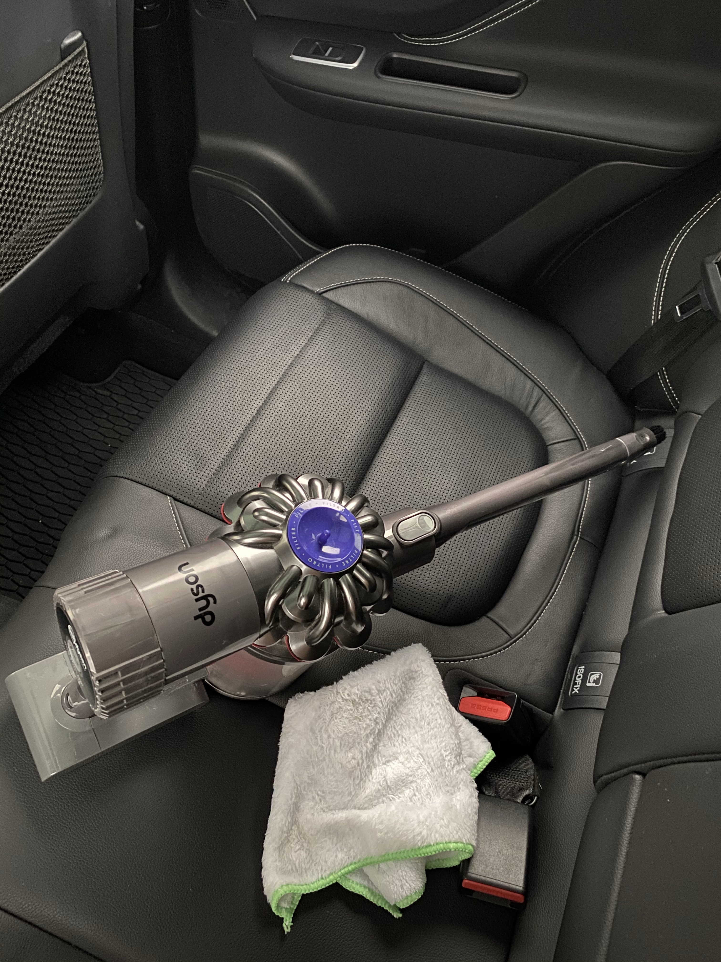 Car Cleaning Basics for Every Mom